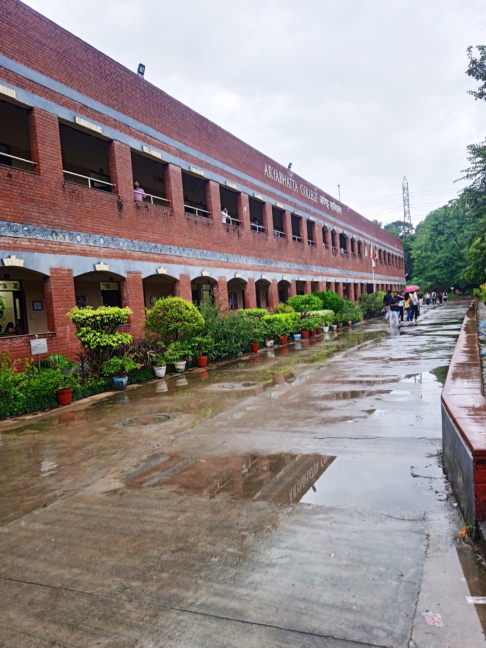 Aryabhatta College