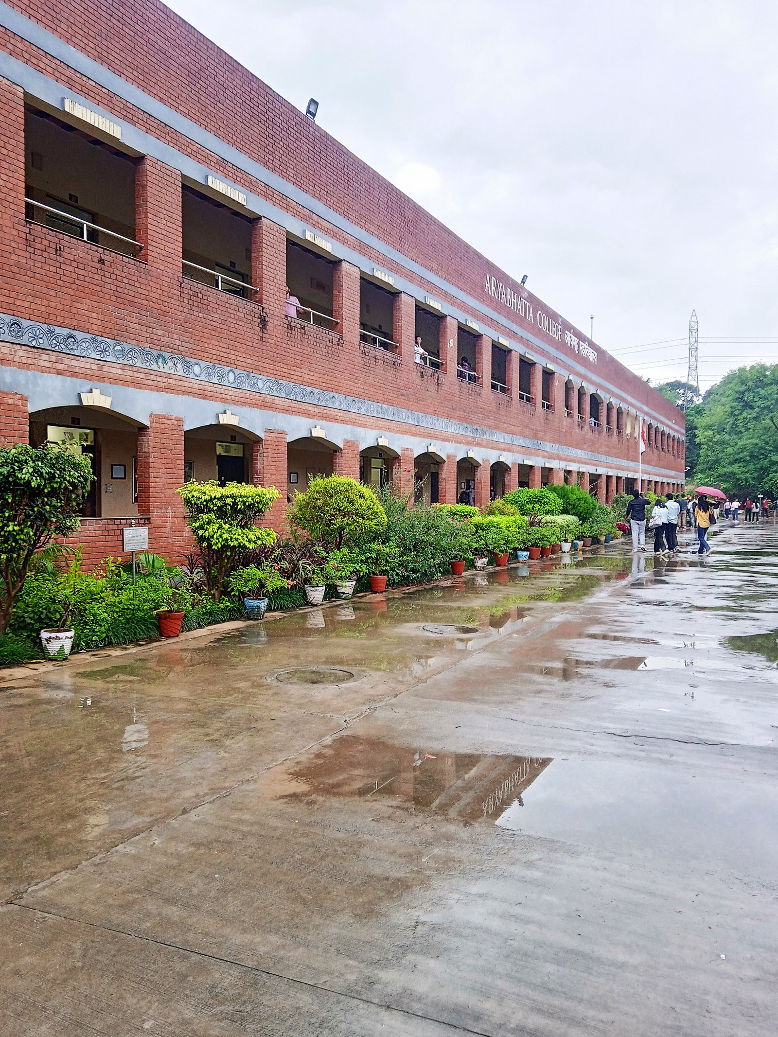 Aryabhatta College